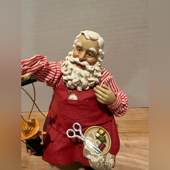 Kurt S. Adler “Gepetto Santa” Musical Figurine with Puppet - Picture 6 of 14